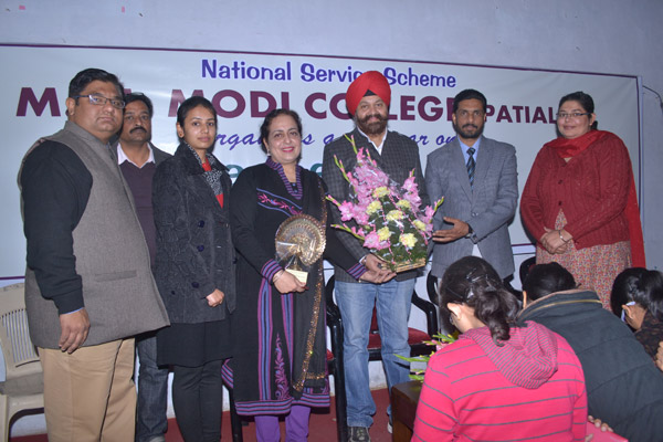 Dr. Khushvinder Kumar, the college principal welcomed the Chief Guest and informed that Dr. Harshinder Kaur has already delivered lectures on this social issue at the international forum of UN.